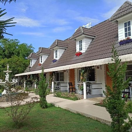 Charisma Resort Suan Phueng Eksteriør bilde